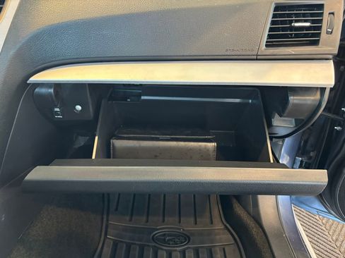 Used 2014 Subaru Legacy 2.5i AWD/4WD image 31