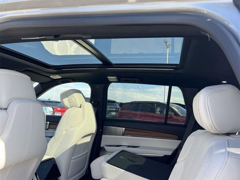 New 2026 Cadillac Vistiq Sport image 29