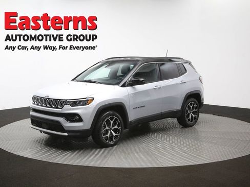 Used 2025 Jeep Compass Limited AWD/4WD image 56