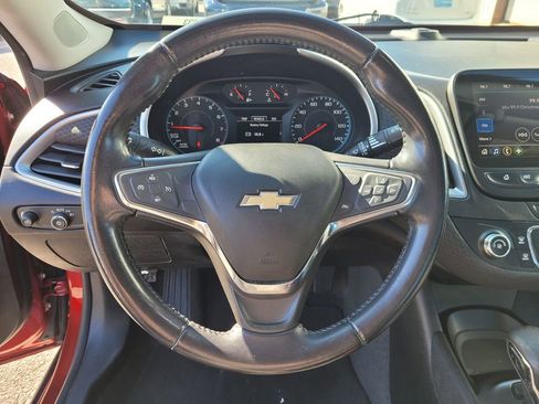 Used 2021 Chevrolet Malibu RS image 18