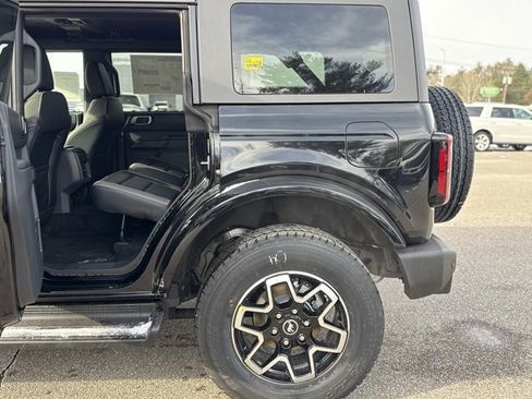 New 2025 Ford Bronco Outer Banks image 28