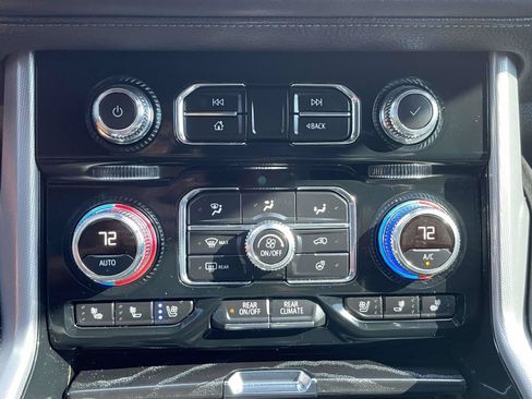 Used 2024 GMC Yukon XL Denali w/ Denali Reserve Package AWD/4WD image 35
