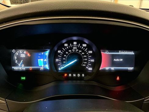 Used 2018 Ford Fusion SE w/ Fusion SE Technology Package FWD image 20