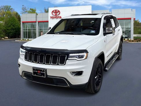 Used 2019 Jeep Grand Cherokee Limited AWD/4WD image 1