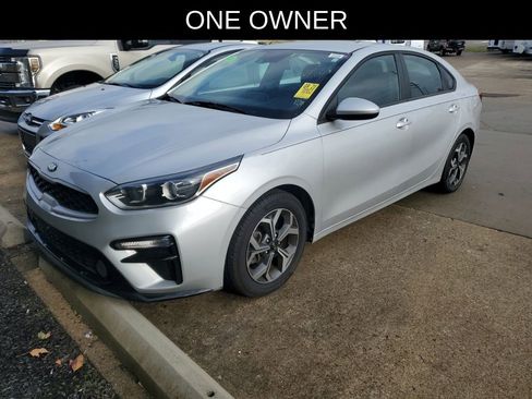 Used 2021 Kia Forte LXS image 2