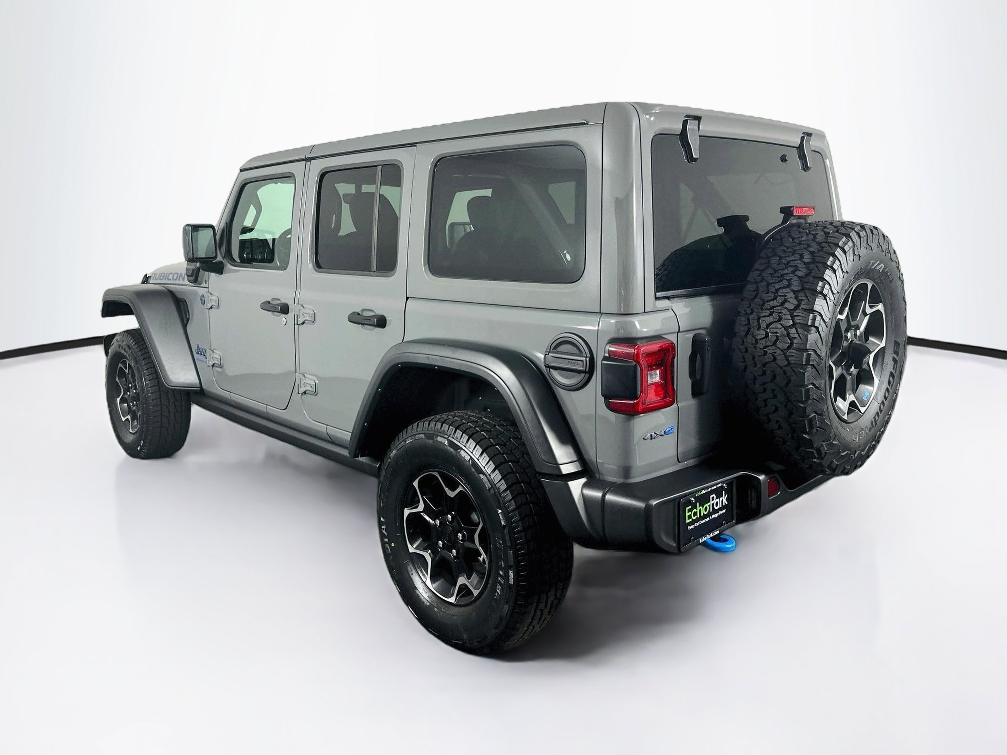 Used 2023 Jeep Wrangler Unlimited Rubicon 4xe w/ Dual Top Group AWD/4WD image 5