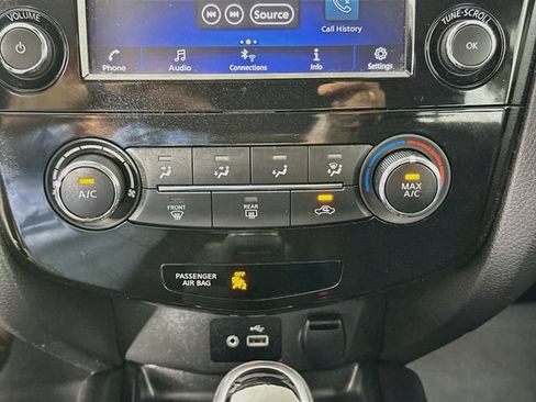 Used 2020 Nissan Rogue Sport S w/ Appearance Package AWD/4WD image 13
