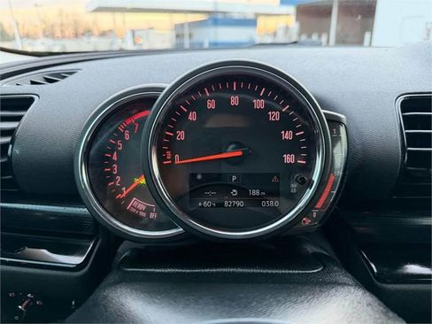 Used 2019 MINI Cooper Clubman w/ Storage Package image 15