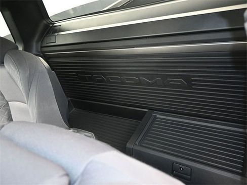 Used 2024 Toyota Tacoma SR image 12