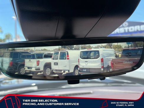 Used 2025 GMC Sierra 1500 Denali AWD/4WD image 25