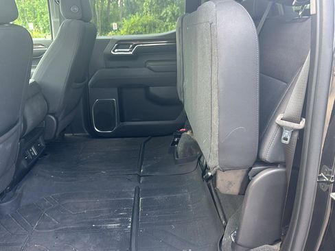 Used 2023 Chevrolet Silverado 1500 RST w/ Z71 Off-Road Package AWD/4WD image 10