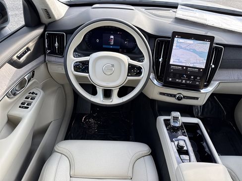 New 2026 Volvo XC90 T8 Ultra w/ Lounge Package image 18