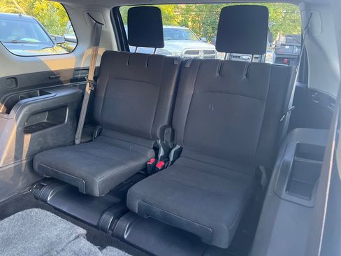 Used 2013 Toyota 4Runner SR5 w/ Convenience Pkg image 16