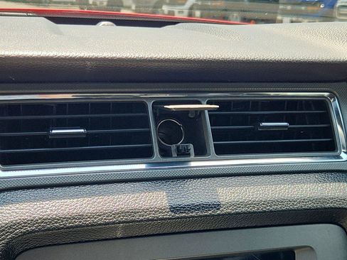 Used 2012 Ford Mustang Coupe RWD image 25