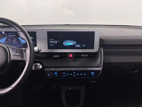 Certified 2024 Hyundai Ioniq 5 SE RWD image 17