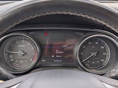 Used 2021 Buick Encore GX Select image 30