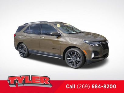 Used 2023 Chevrolet Equinox RS w/ RS Leather Package