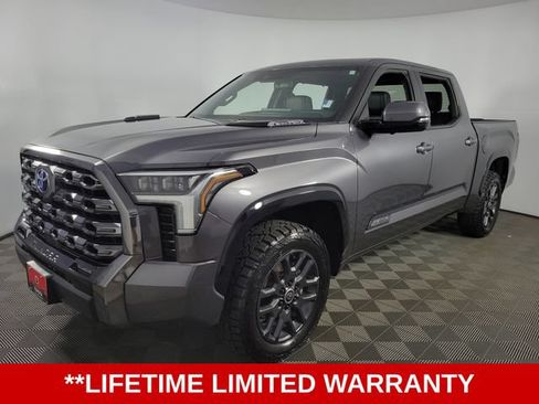 Used 2024 Toyota Tundra Platinum AWD/4WD image 3