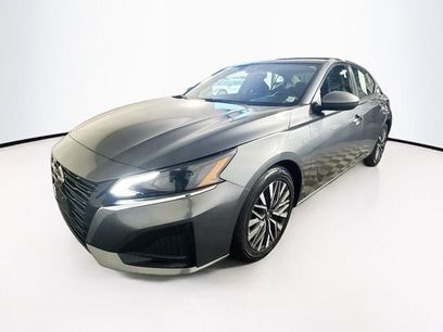 Certified 2023 Nissan Altima 2.5 SV