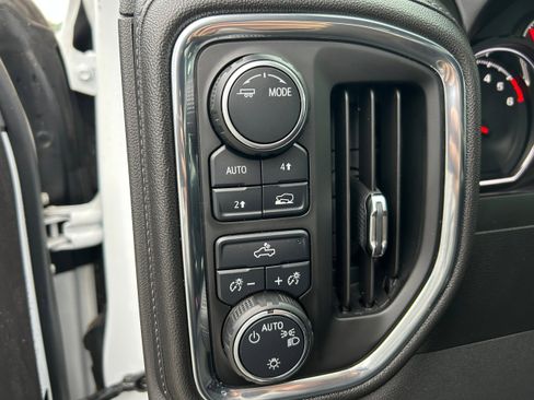 Used 2020 Chevrolet Silverado 1500 LT w/ Texas Edition AWD/4WD image 16