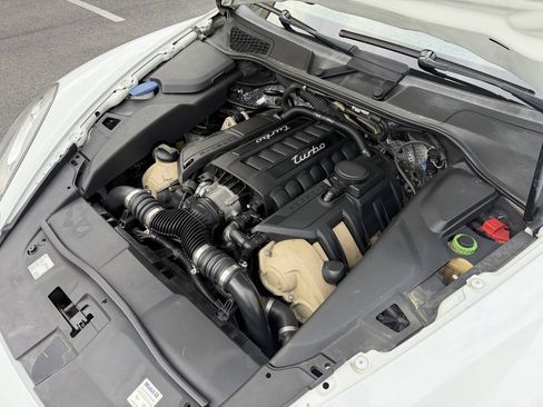 Used 2013 Porsche Cayenne Turbo AWD/4WD image 36