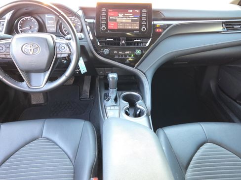 Used 2023 Toyota Camry SE image 13