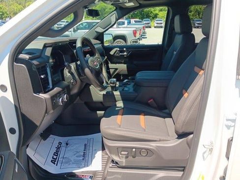 New 2026 GMC Sierra 1500 AT4 w/ AT4 Premium Package AWD/4WD image 7