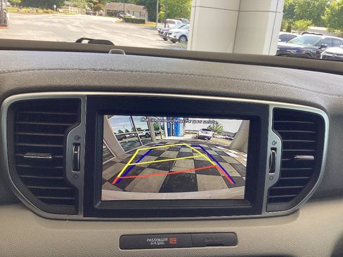 Used 2019 Kia Sportage EX w/ EX Technology Package FWD image 14
