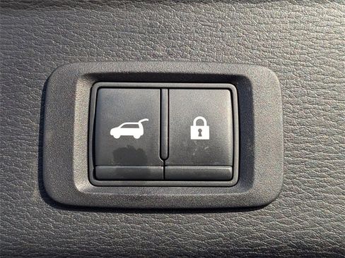 Used 2022 Mitsubishi Outlander SEL image 10