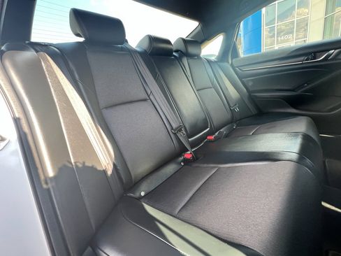 Used 2022 Honda Accord Sport image 15