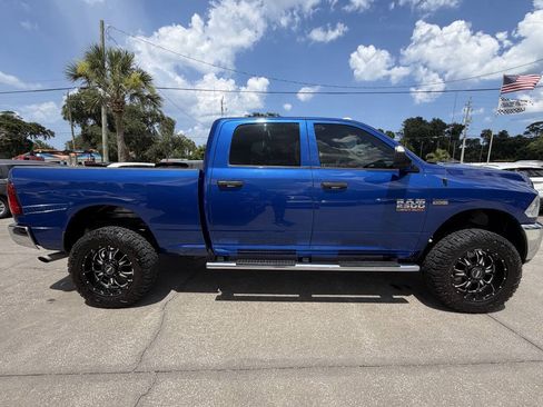 Used 2015 RAM 2500 Tradesman w/ Chrome Appearance Group AWD/4WD image 9