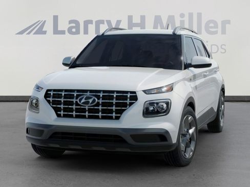 New 2026 Hyundai Venue SEL FWD image 6