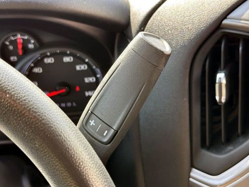 Used 2020 Chevrolet Silverado 1500 Custom w/ Custom Value Package image 22