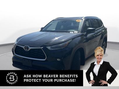 Used 2021 Toyota Highlander XLE