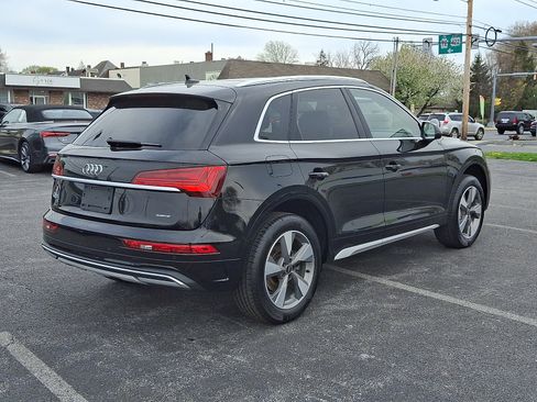 Used 2023 Audi Q5 2.0T Premium w/ Convenience Package image 6