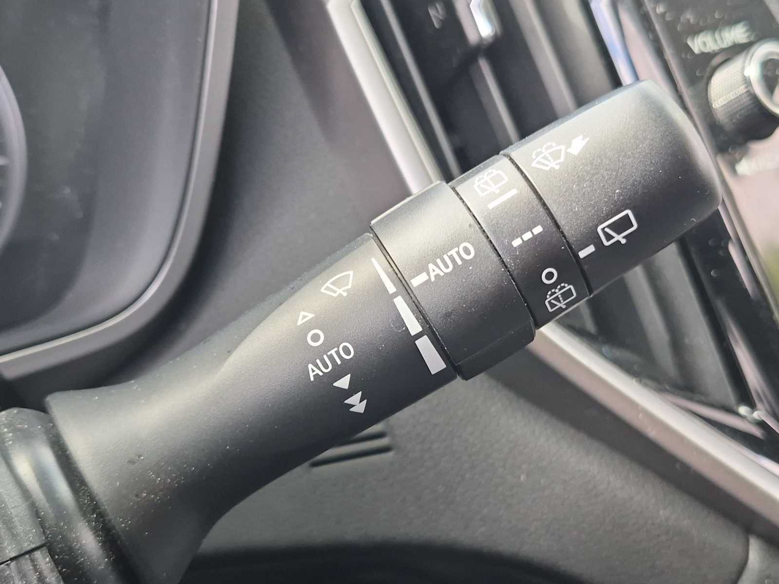 Used 2023 Subaru Ascent Touring AWD/4WD image 25