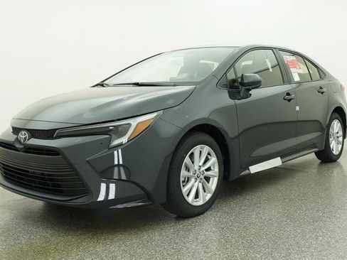 New 2026 Toyota Corolla LE FWD image 17