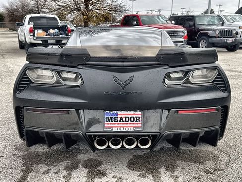 Used 2016 Chevrolet Corvette Z06 w/ 3LZ Preferred Equipment Group image 5