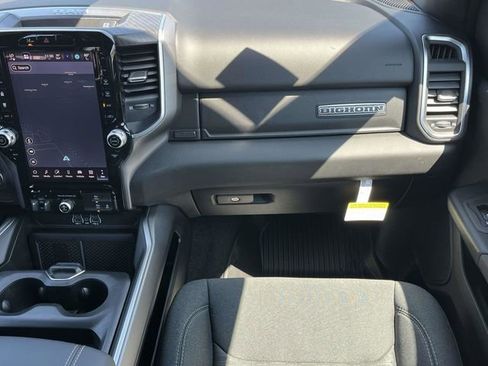 New 2026 RAM 1500 4x4 Crew Cab image 15