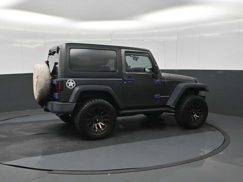 Used 2017 Jeep Wrangler Sport w/ Quick Order Package 24S AWD/4WD image 9
