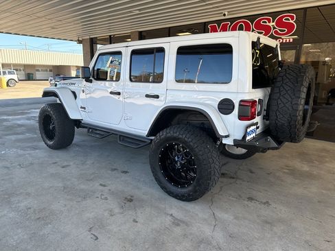 Used 2019 Jeep Wrangler Unlimited Rubicon image 6