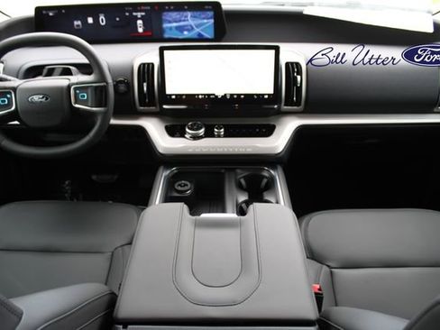 New 2026 Ford Expedition Max Active RWD image 12