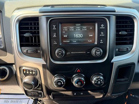 Used 2017 RAM 1500 Classic SLT image 28