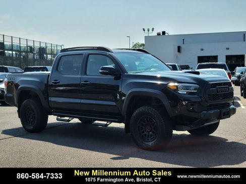 Used 2023 Toyota Tacoma TRD Pro image 7
