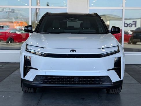 New 2026 Toyota C-HR AWD/4WD image 4