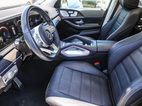Certified 2023 Mercedes-Benz GLS 580 4MATIC image 17