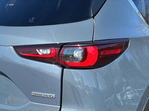 Used 2022 MAZDA CX-5 Carbon Edition image 13