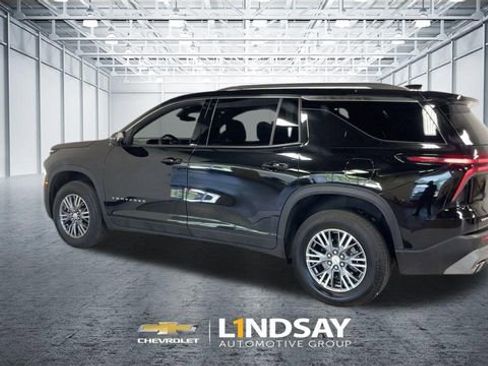 Used 2025 Chevrolet Traverse LT AWD/4WD image 7