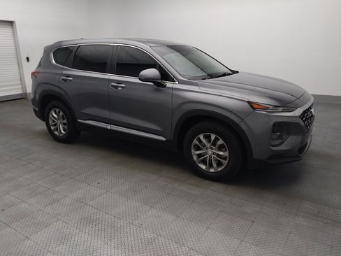 Used 2019 Hyundai Santa Fe SE w/ Cargo Package FWD image 11