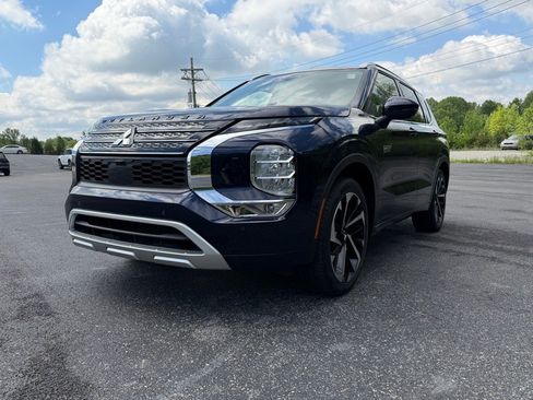 Used 2023 Mitsubishi Outlander SEL AWD/4WD image 7